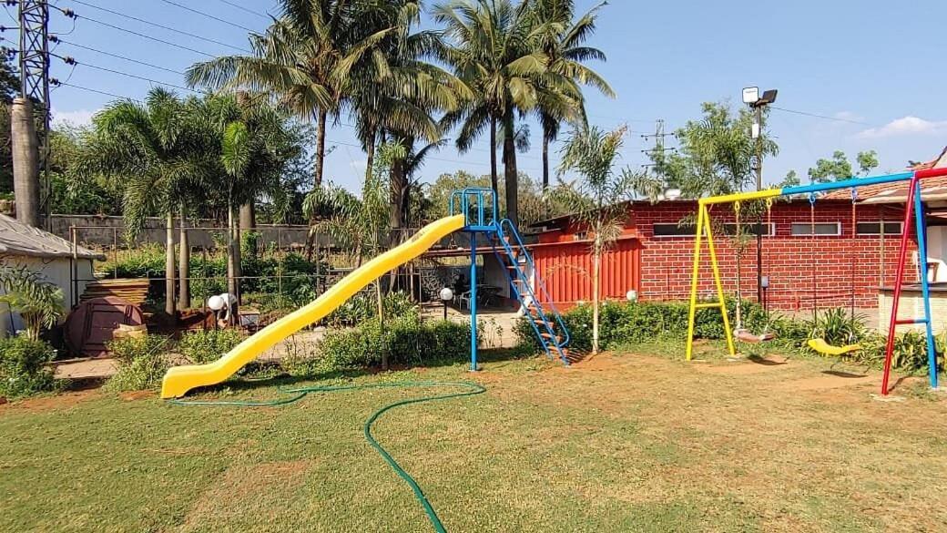 Whispering Woods Resort Lonavala Εξωτερικό φωτογραφία